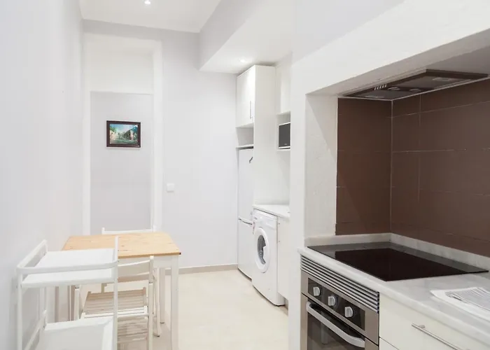 Flh Almirante Reis Spacious Flat
